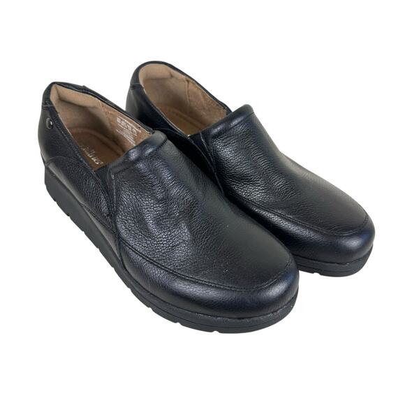 Cobbie Cuddlers Dahlia Black Leather Memo Tech Comfort Slip On Loafers Size 9W - Picture 1 of 6